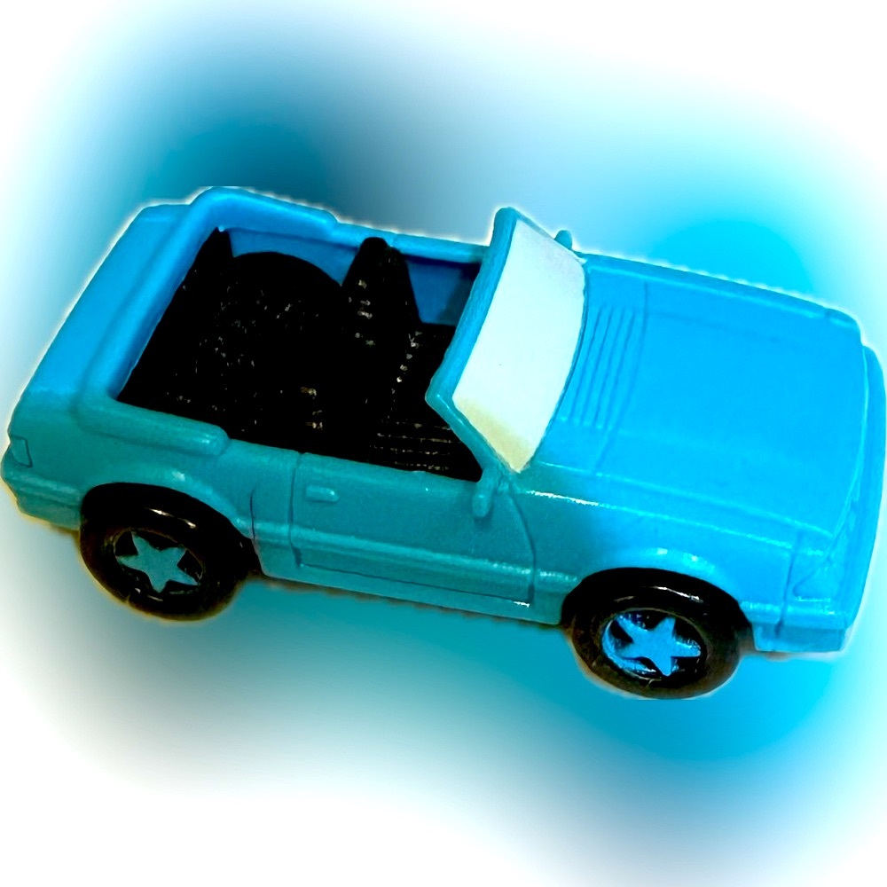 VTG 1990s POLLY POCKET SIZED CAR BLUE CONVERTIBLE STAR HUB CAP TOY COLLECTIBLE